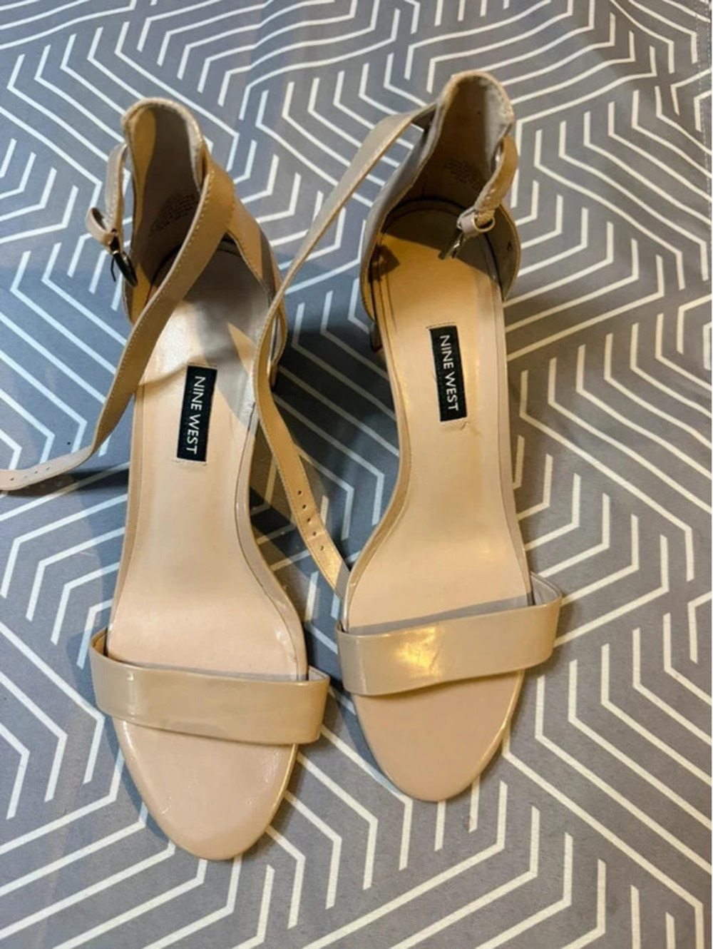 Nine West Pruce Nude Patent Ankle Strap Block Heel Sandals Size 10M